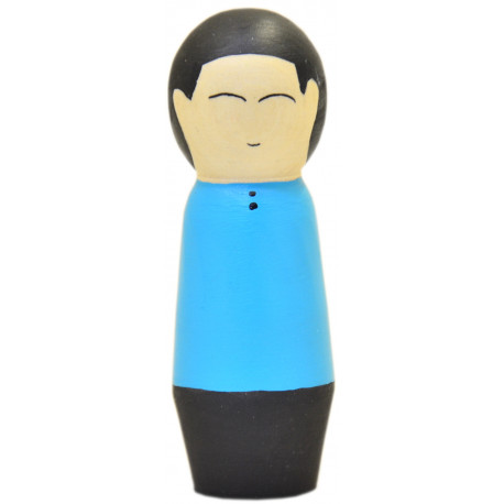Игрушка - кукла деревянная мусульманин сын в серо-голубой рубашке 9 см