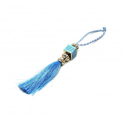 Подвеска кубик в салон автомобиля с арабским написанием (голубая)