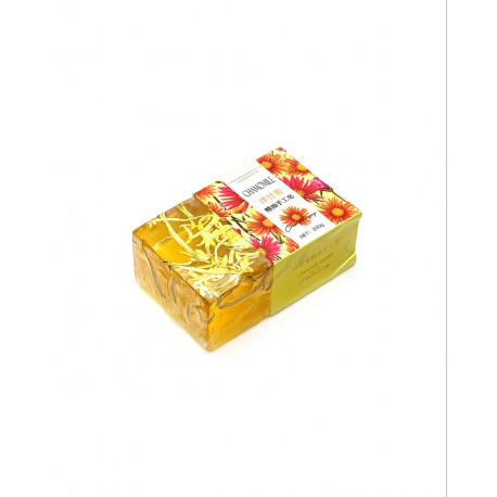 Туалетное мыло с лепестками цветов и ароматическими маслами "Chamomile" 200 г, Китай
